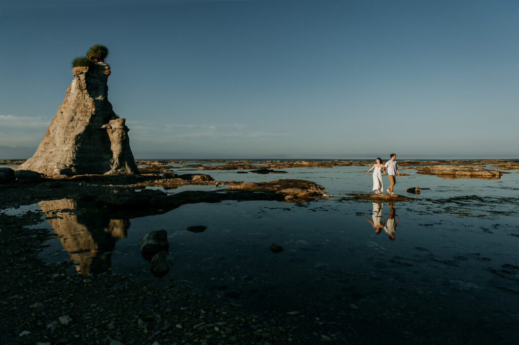 Mariage intime en nature au Québec à l'Archipel de Mingan