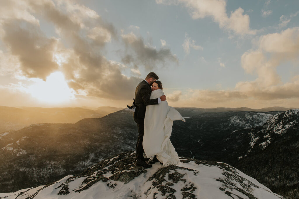 Mariage intime en nature au Québec dans Charlevoix